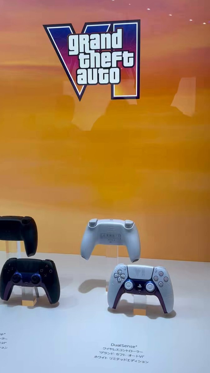 GTA VI DualSense November 19 GTA VI DualSense November 19