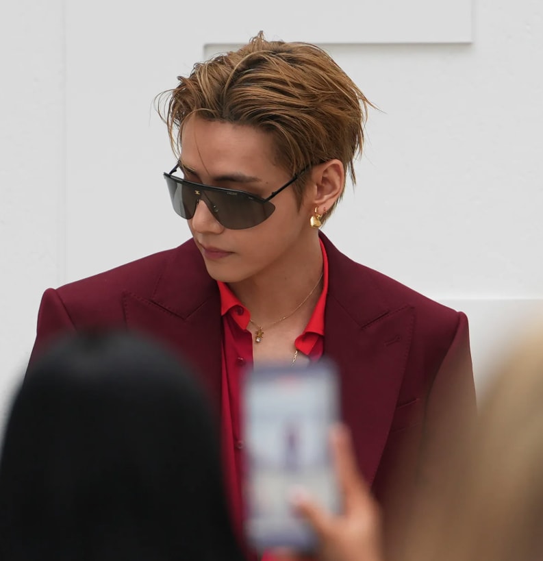 Taehyung $18.7M MIV Paris Fashion Week (photo 1 of 2)