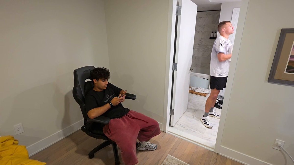 Jynxzi Los Pollos StableRonaldo SWATTED again