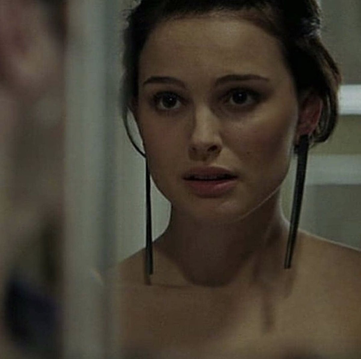 Natalie Portman Closer 2004 (photo 3 of 4)