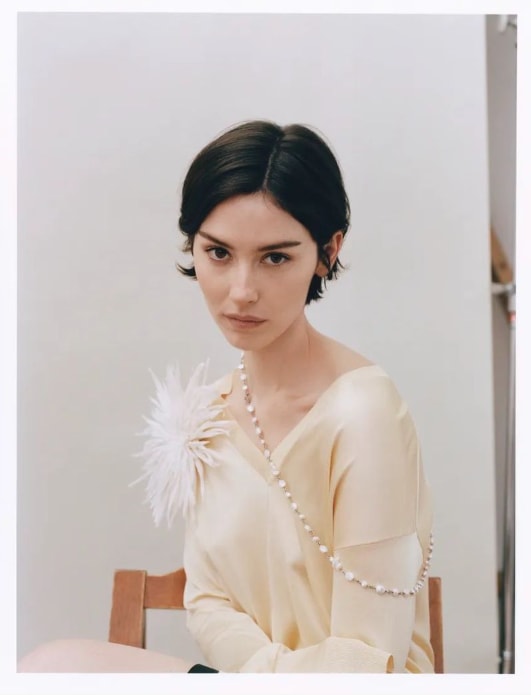 Gracie Abrams Daughter from Hell Billboard 200 (photo 1 of 2)