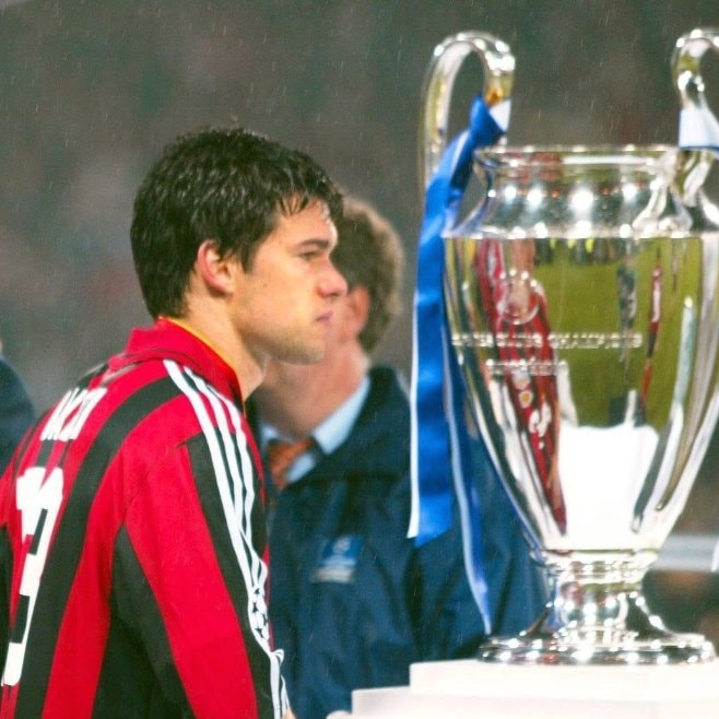Ronaldo Al Nassr trophy moment (photo 2 of 2)