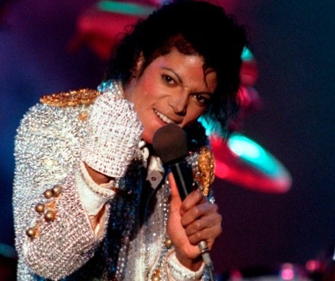 Top 10 countries best-selling artists (photo 1 of 4) Top 10 countries best-selling artists (photo 1 of 4)