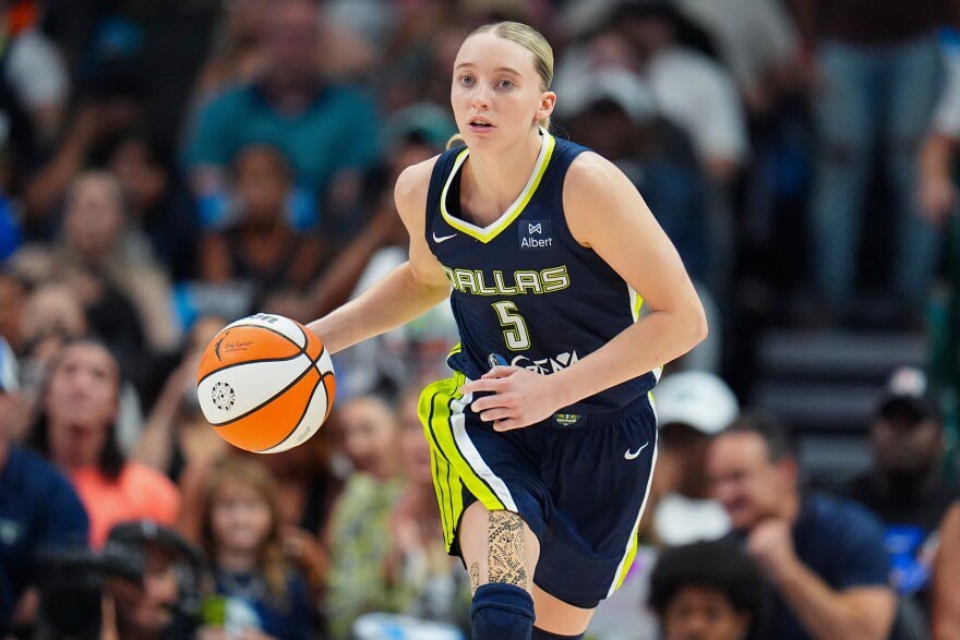 Paige Bueckers 1,000 career points WNBA