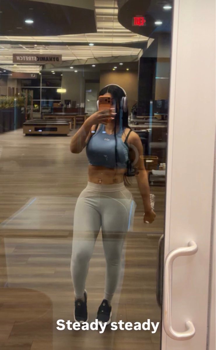 Cardi B gym moment