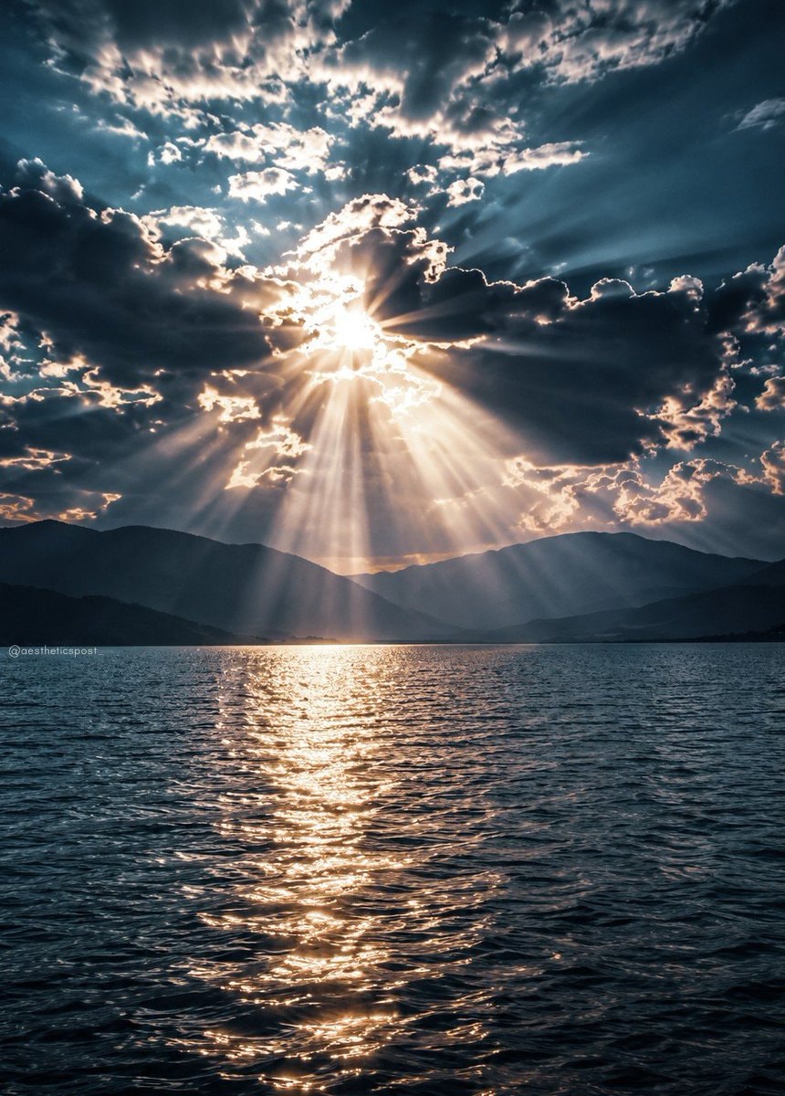 serene sky over water