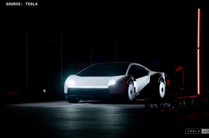 Tesla Roadster flying car moment