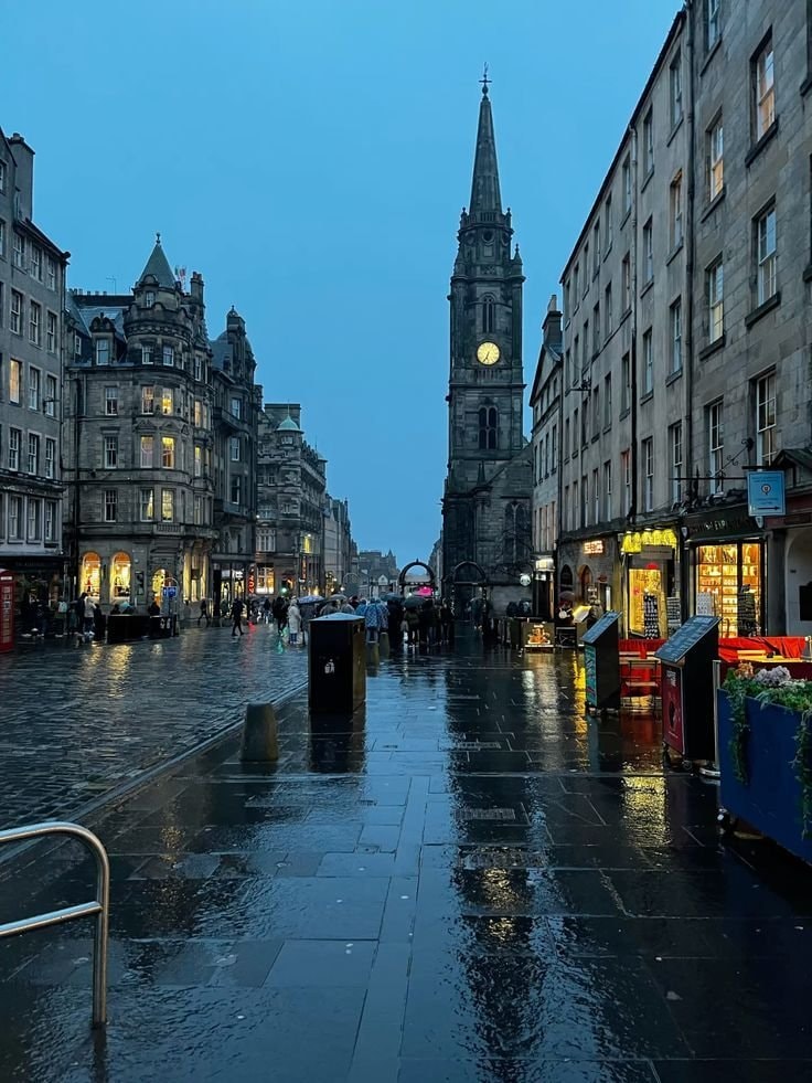 Edinburg rainy street scene (photo 1 of 4) Edinburg rainy street scene (photo 1 of 4)