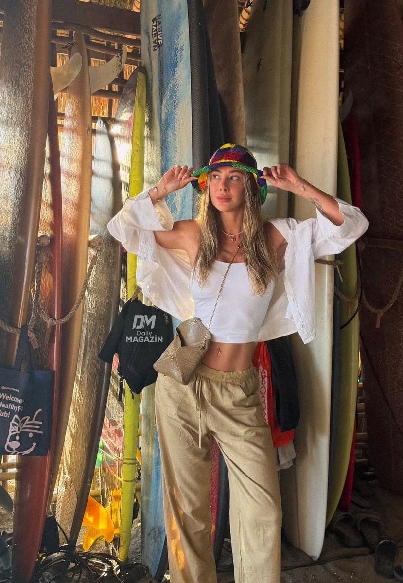 Şeyma Subaşı surfboards summer style