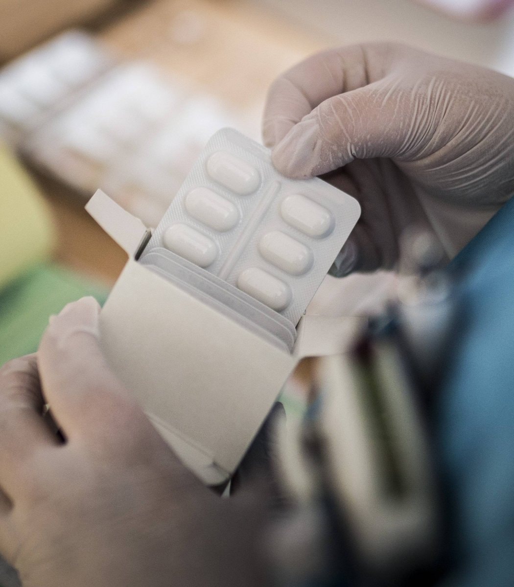 American brings cancer drug from China