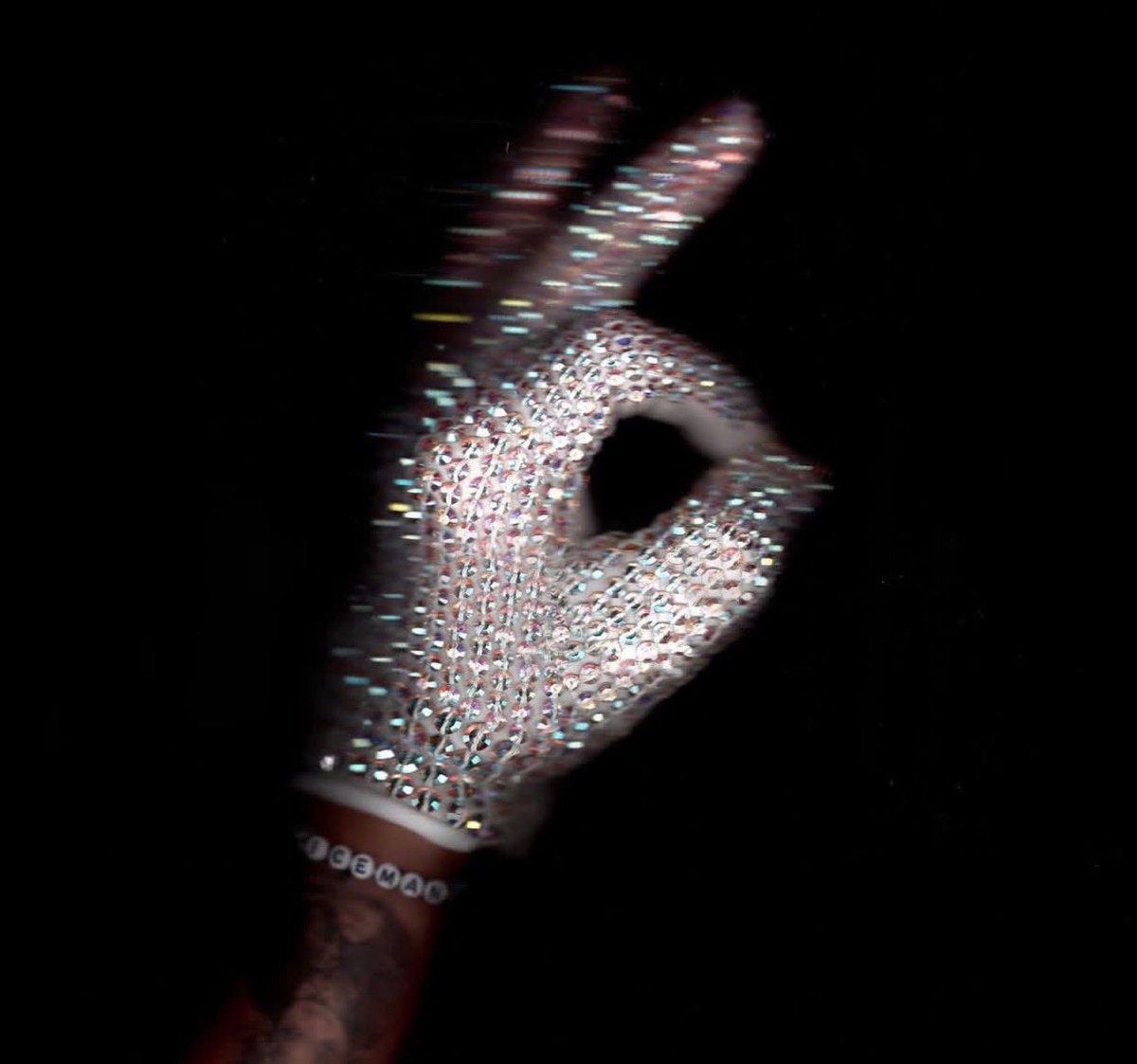 Drake ICEMAN record debut (photo 2 of 2)