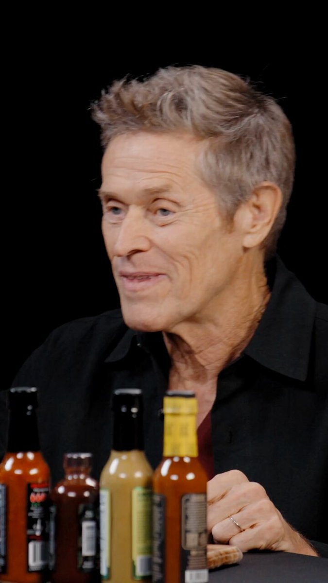 Willem Dafoe Hot Ones
