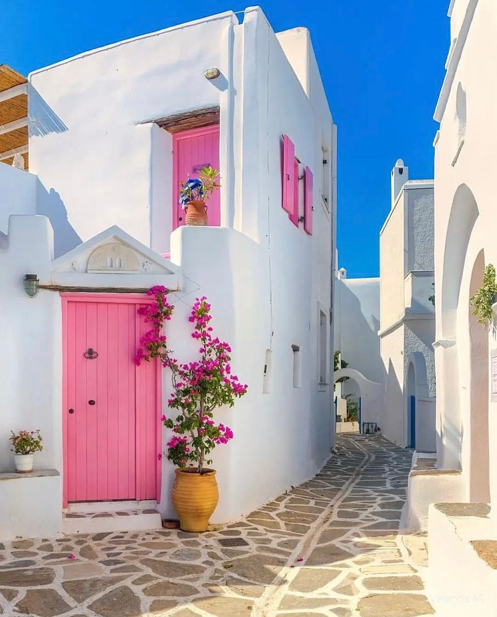 Mykonos Greece streets (photo 2 of 4)