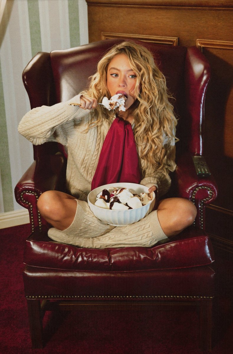 Sydney Sweeney SYRN Holidays