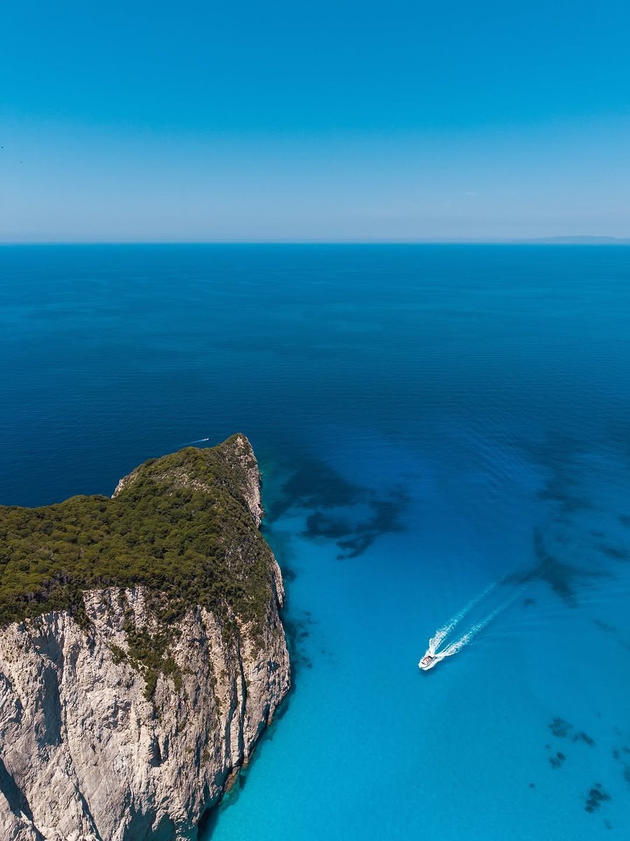 Zayknthos Greece coastline