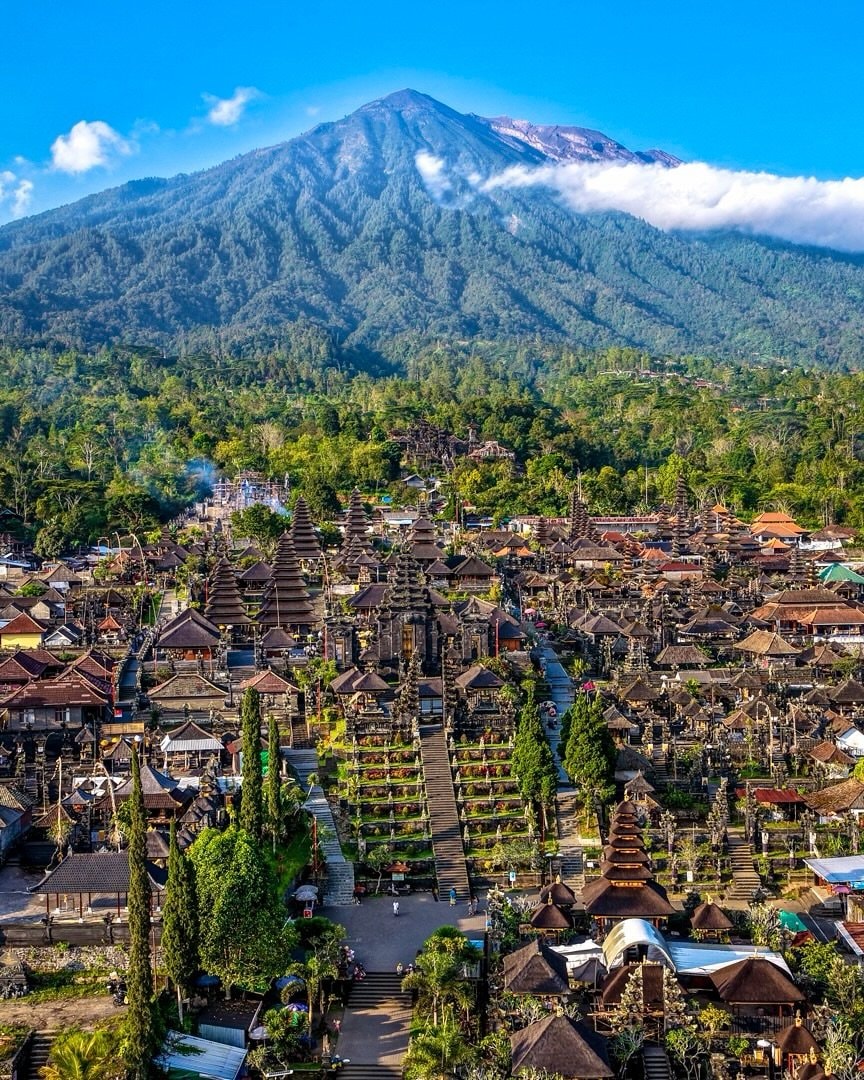 Besakih Temple Bali Indonesia (photo 4 of 4)