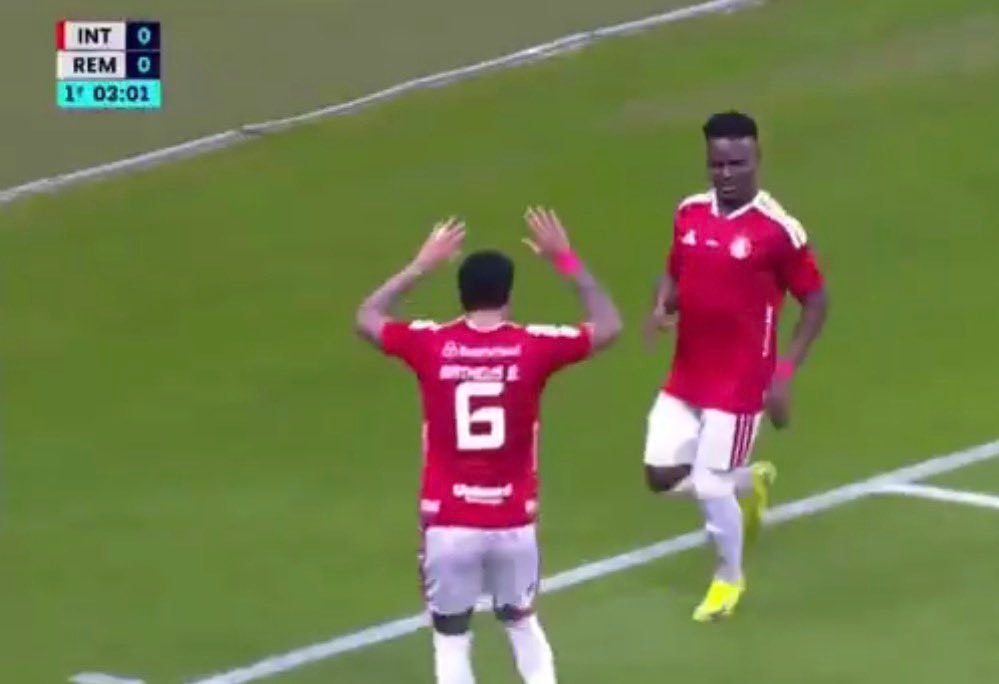 International vs Remo Carbonero moment