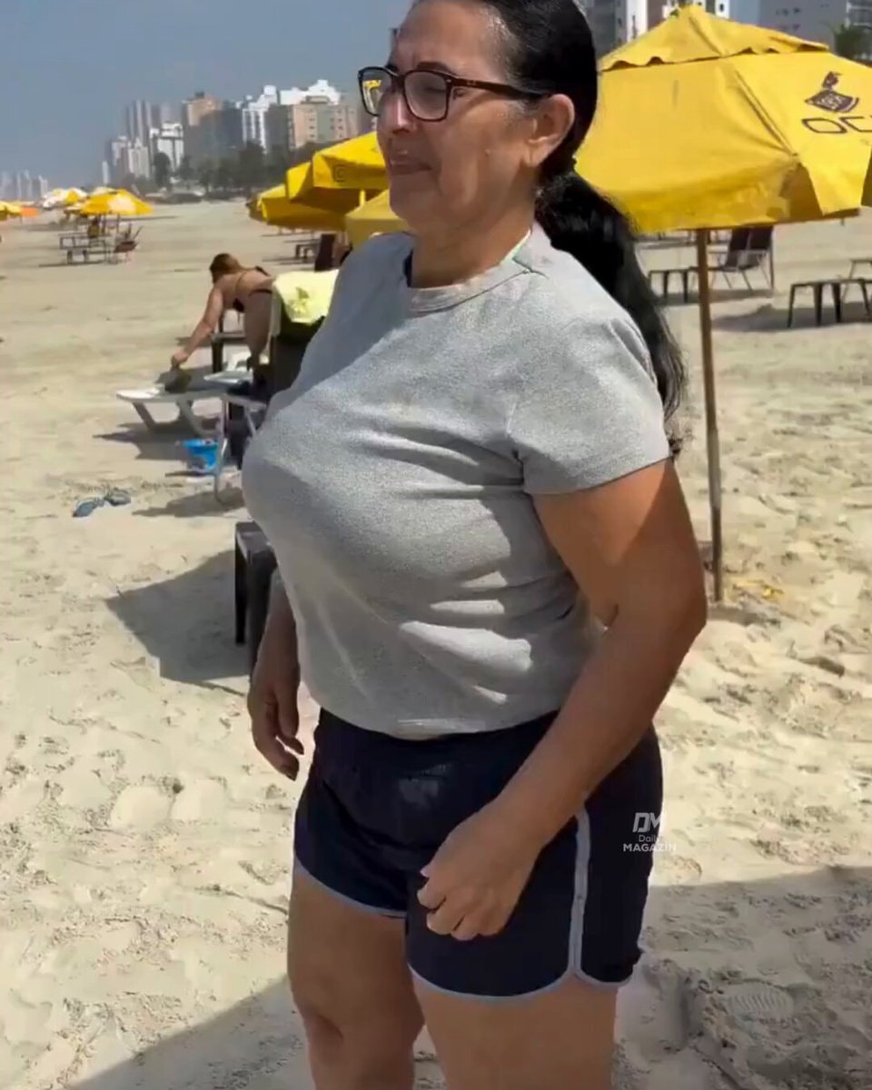 beach swimmer heat complaint