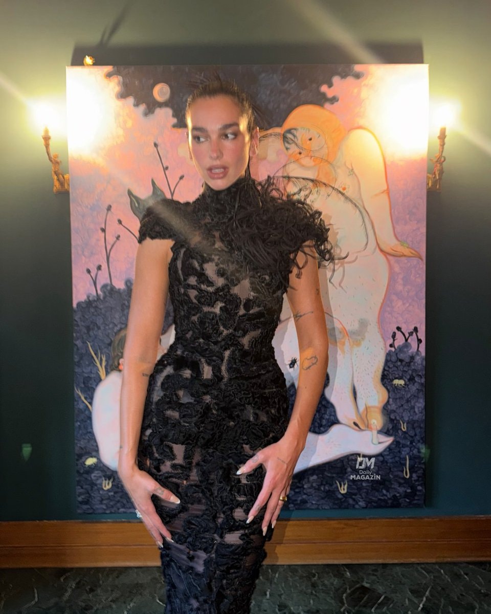Dua Lipa black swan dress