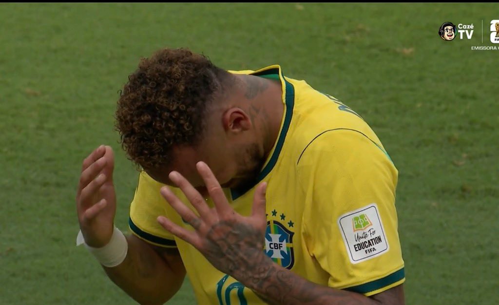 Neymar in tears after Brazil World Cup exit (photo 2 of 2)