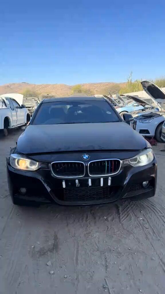 Damaged BMW R85k salvage yard Damaged BMW R85k salvage yard