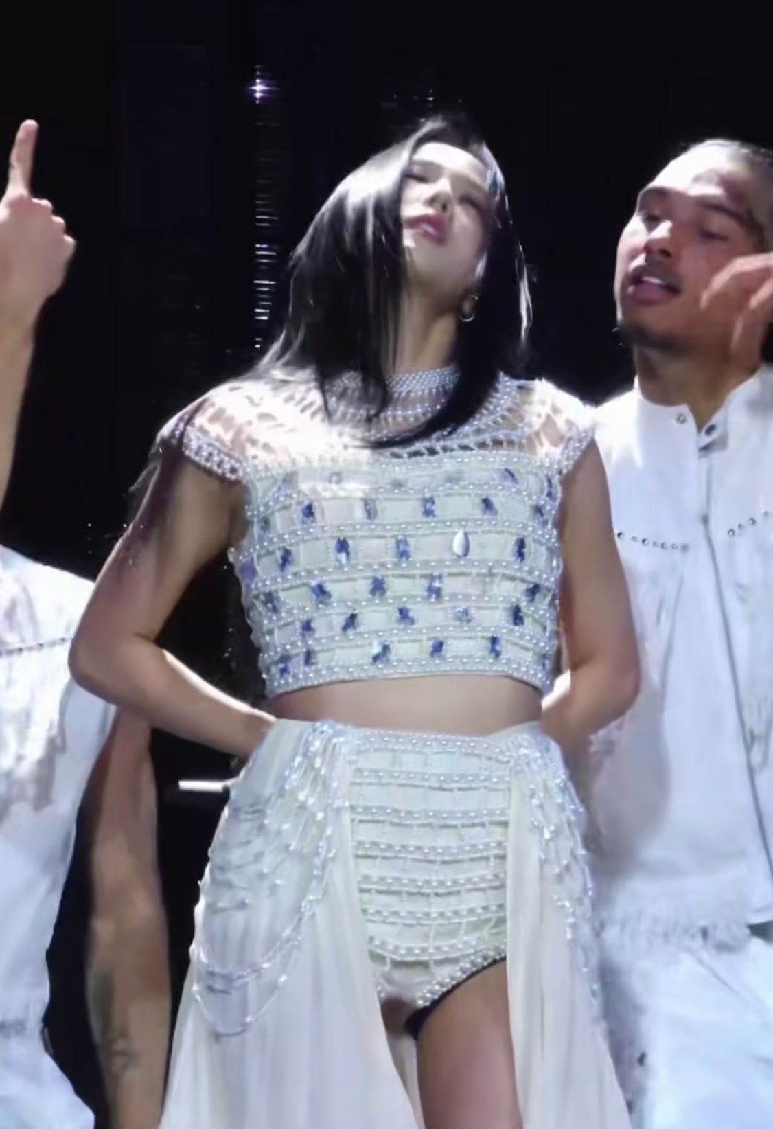 Jisoo stage performance Jisoo stage performance
