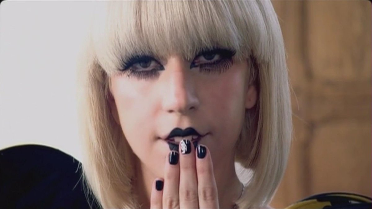 Lady Gaga Paparazzi 17 years (photo 4 of 4)
