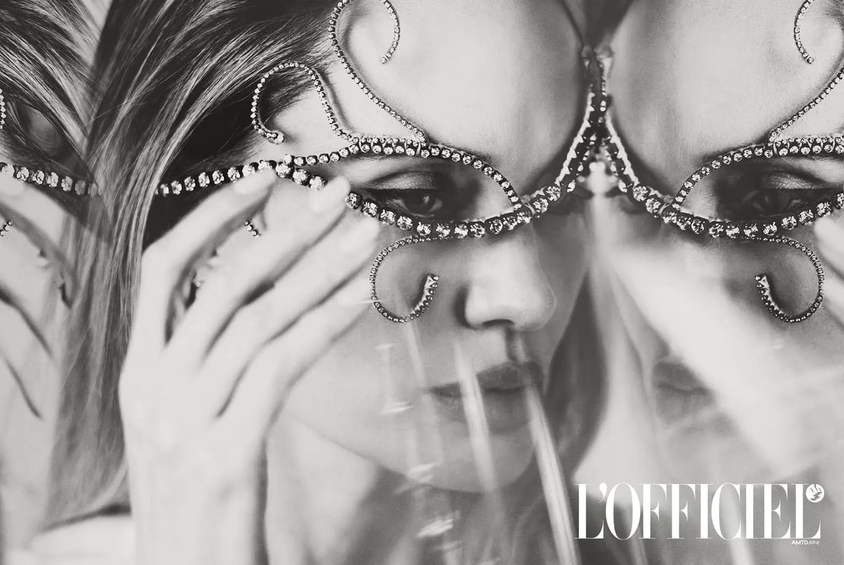Angelina Jolie Norman Jean Roy L'Officiel USA (photo 3 of 4)