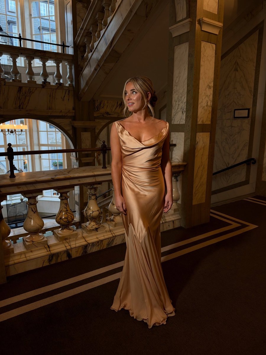 Sian Welby on the stairs (photo 4 of 4)