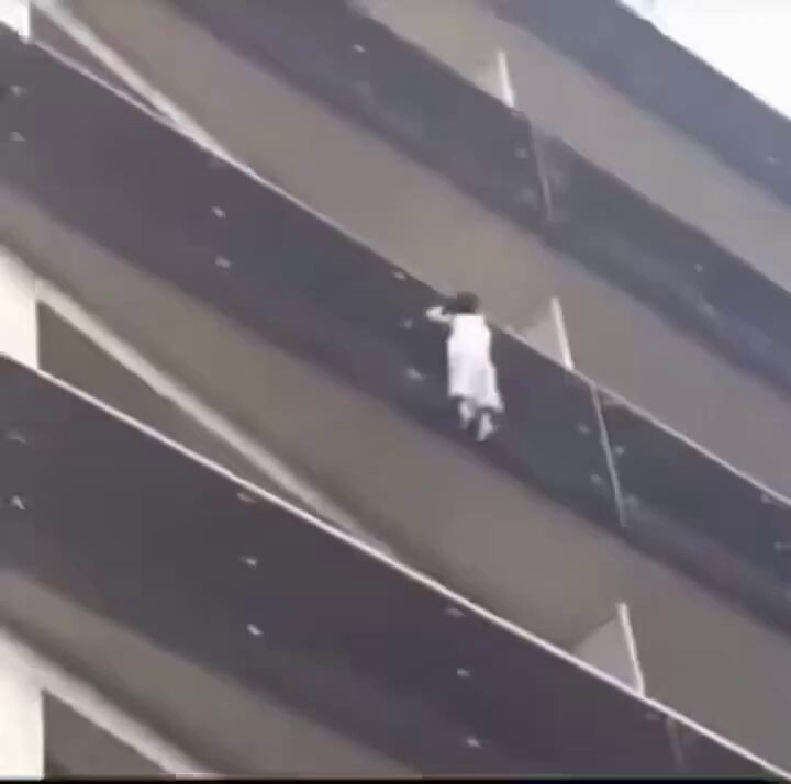 Paris building rescue