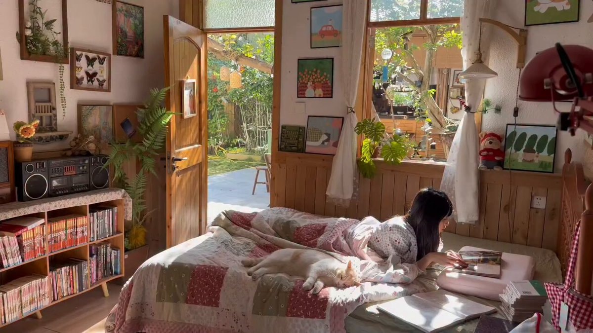 peaceful bedroom vibes