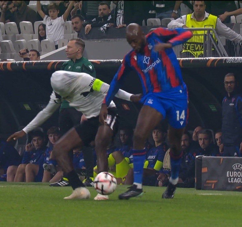 Ndidi vs Mateta