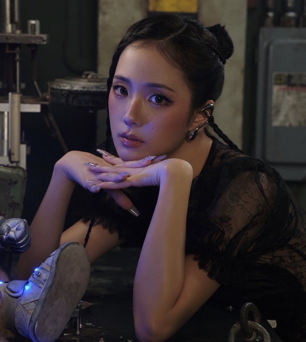 JISOO Full-length Album interview