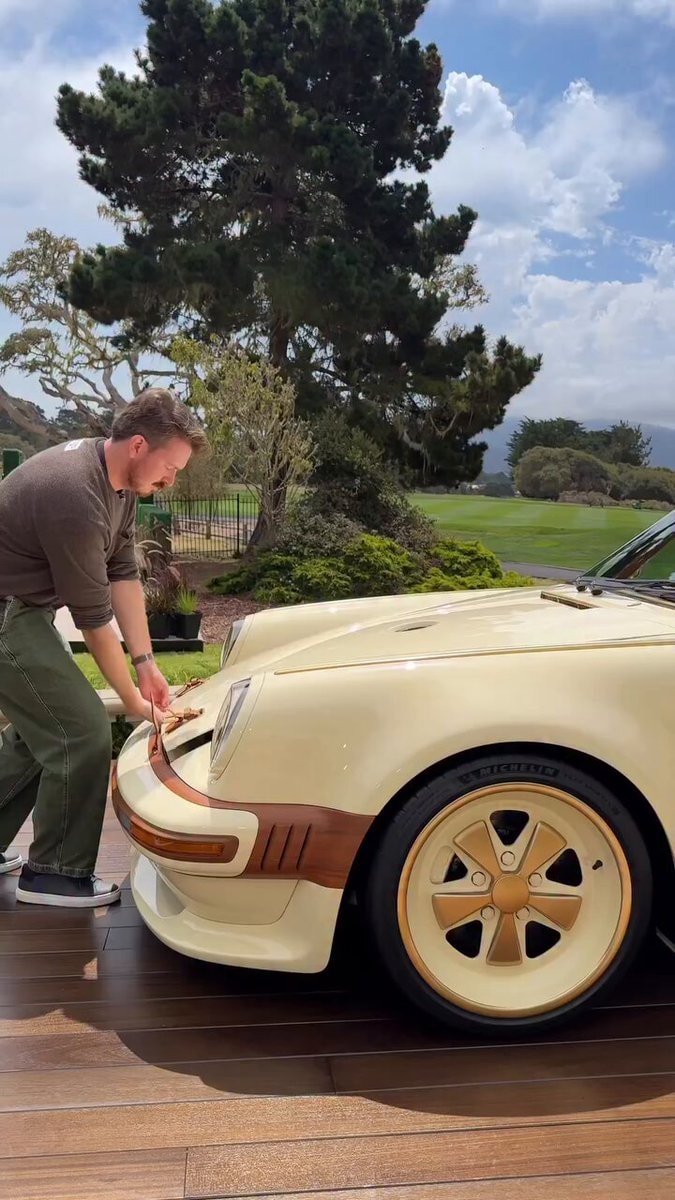 Louis Vuitton Porsche 911 edit