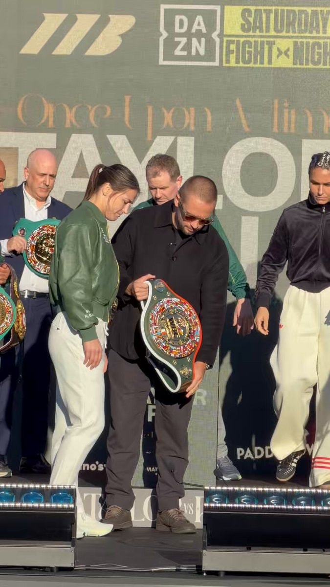 Katie Taylor final career face-off