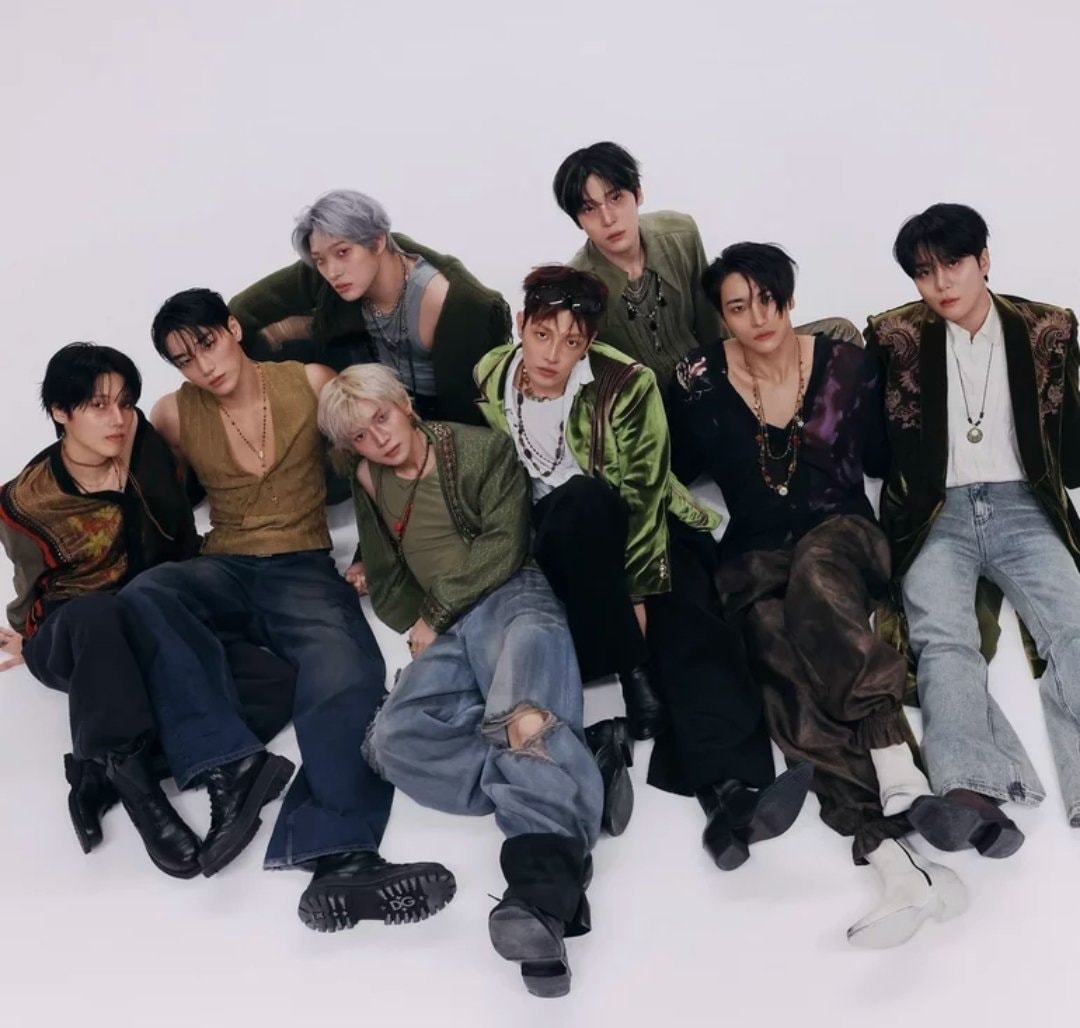 ATEEZ comeback schedule (photo 1 of 2)