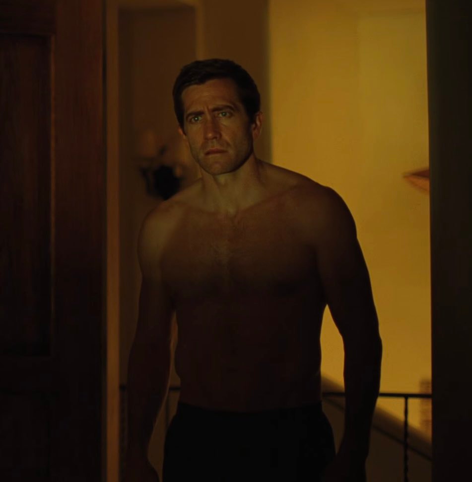 Jake Gyllenhaal in REMAIN (photo 2 of 2)
