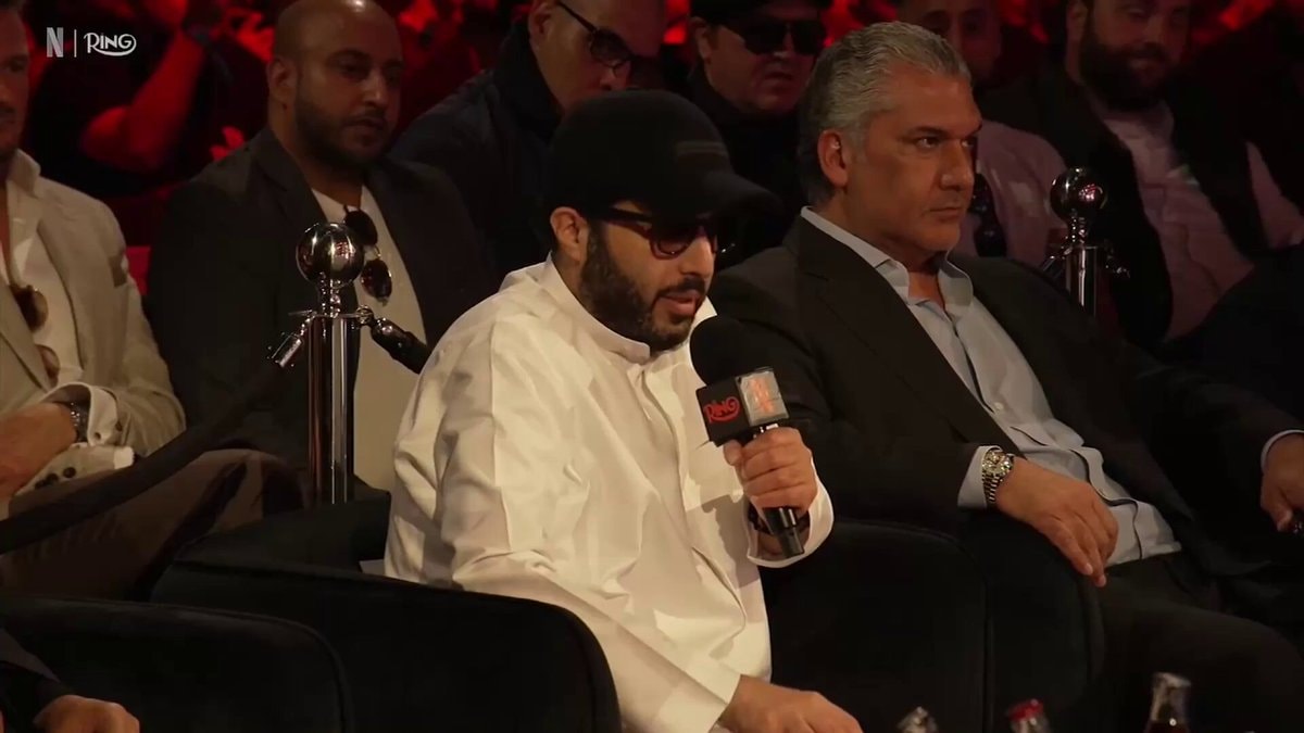 Boos and Dana White mention