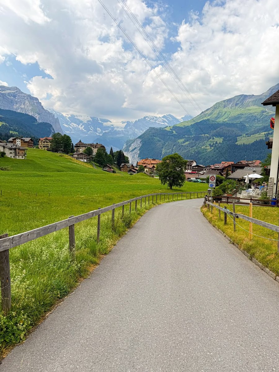 Wengen Switzerland landscape (photo 2 of 4)