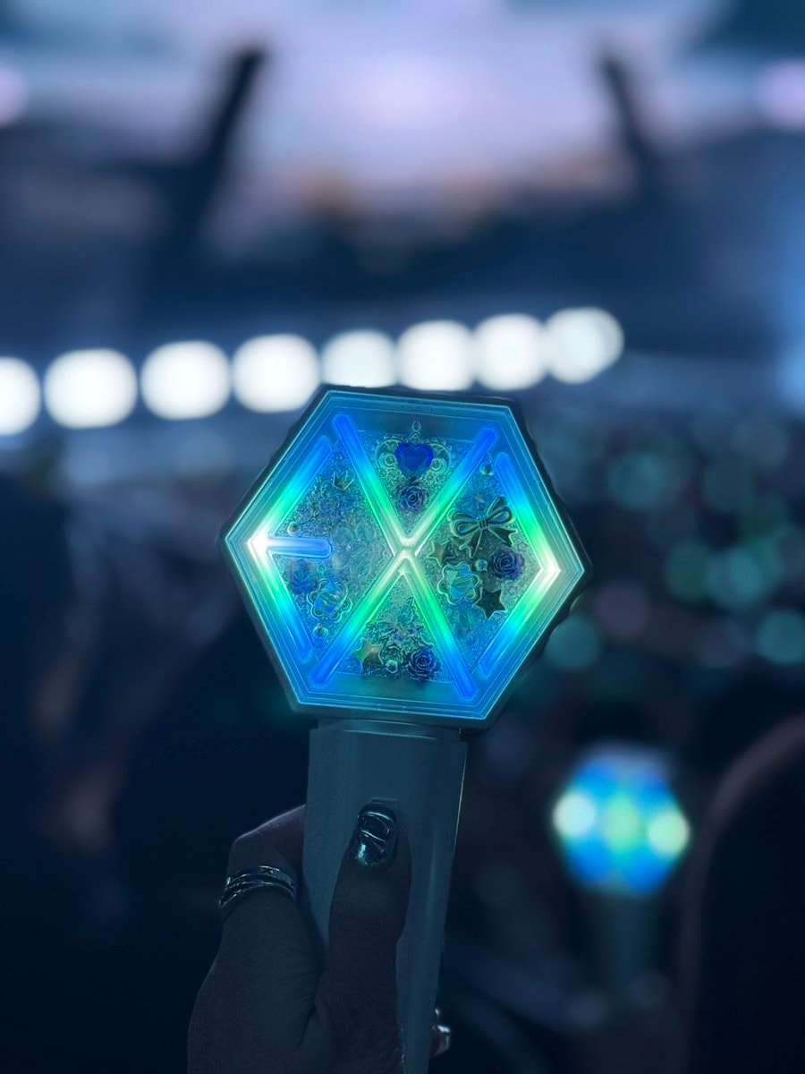 glowing light stick concert glowing light stick concert