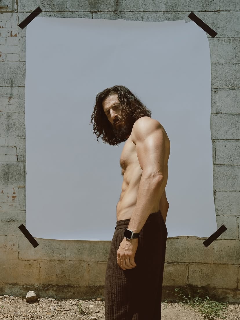 Man with long hair and beard (photo 2 of 2)
