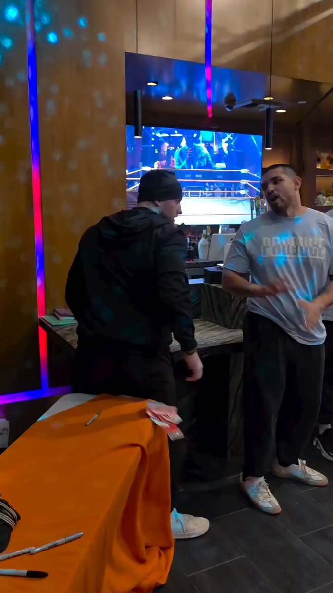 Gabe Kidd vs The Dogs near scrap at PRODUCE