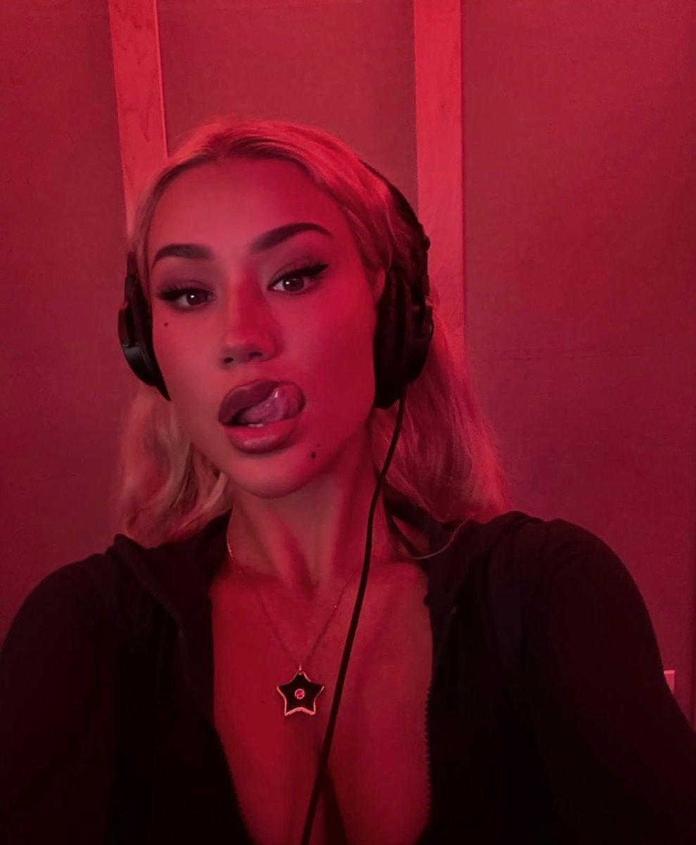 Iggy Azalea new music in the studio Iggy Azalea new music in the studio