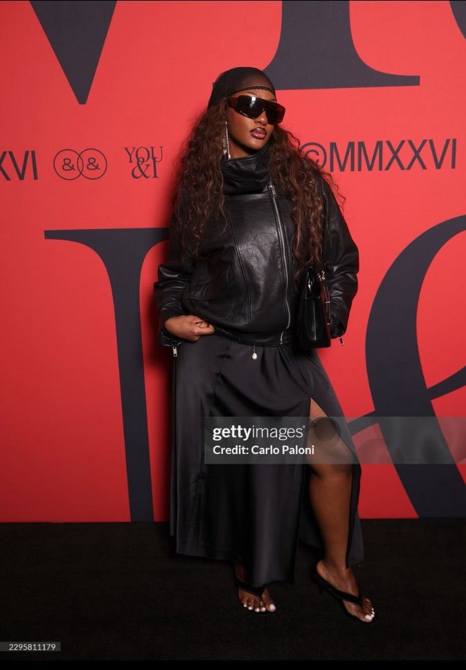 Tems London Fashion Week (photo 2 of 2)