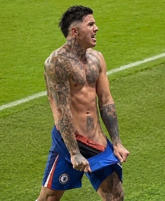Enzo Fernández Chelsea shorts (photo 2 of 2)