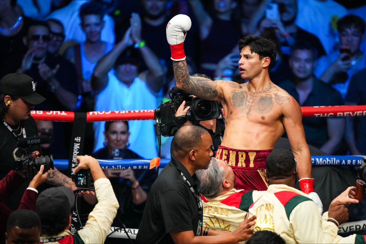 Ryan Garcia stops Benn (photo 4 of 4)