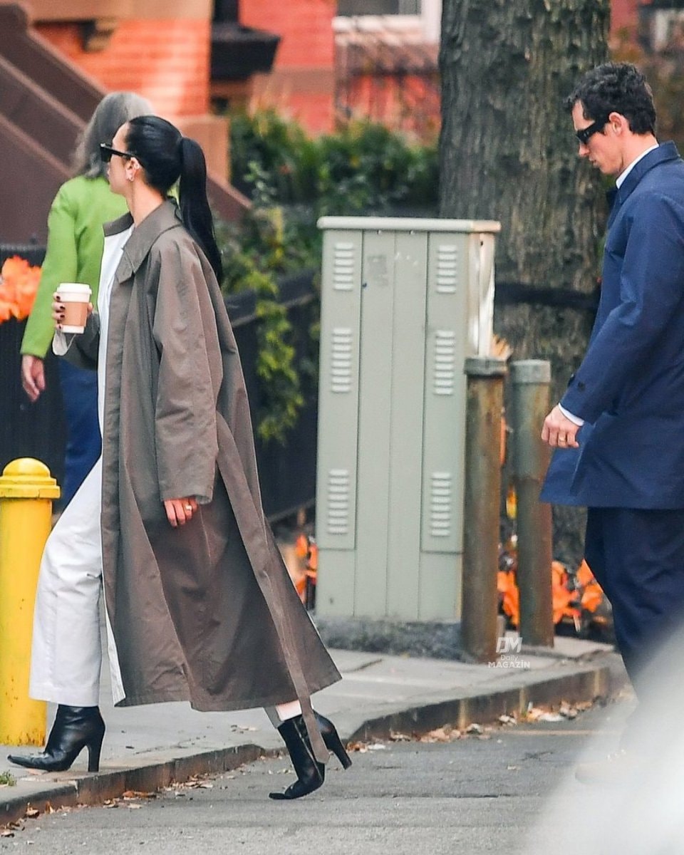 Dua Lipa and Callum Walk Him Like A Dog Trend (photo 2 of 2)