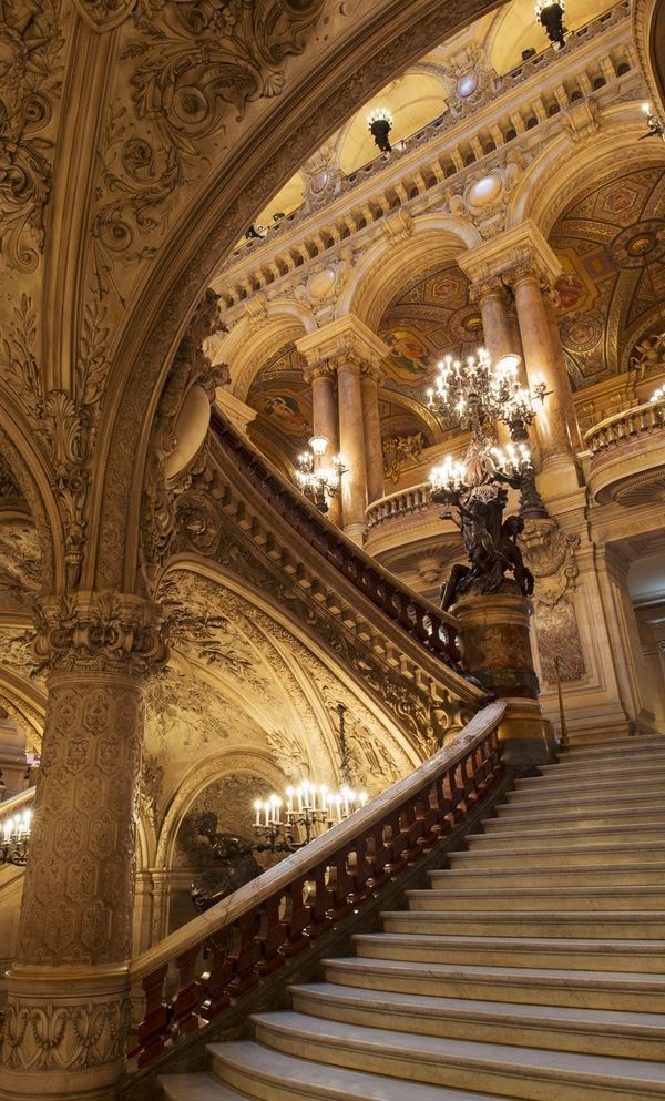 Rome Teatro dell'Opera interior (photo 3 of 4)