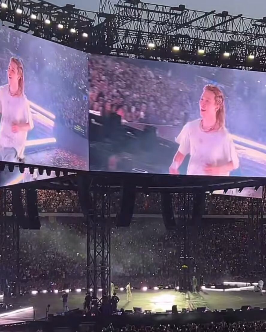 BTS Boy With Luv Brussels full