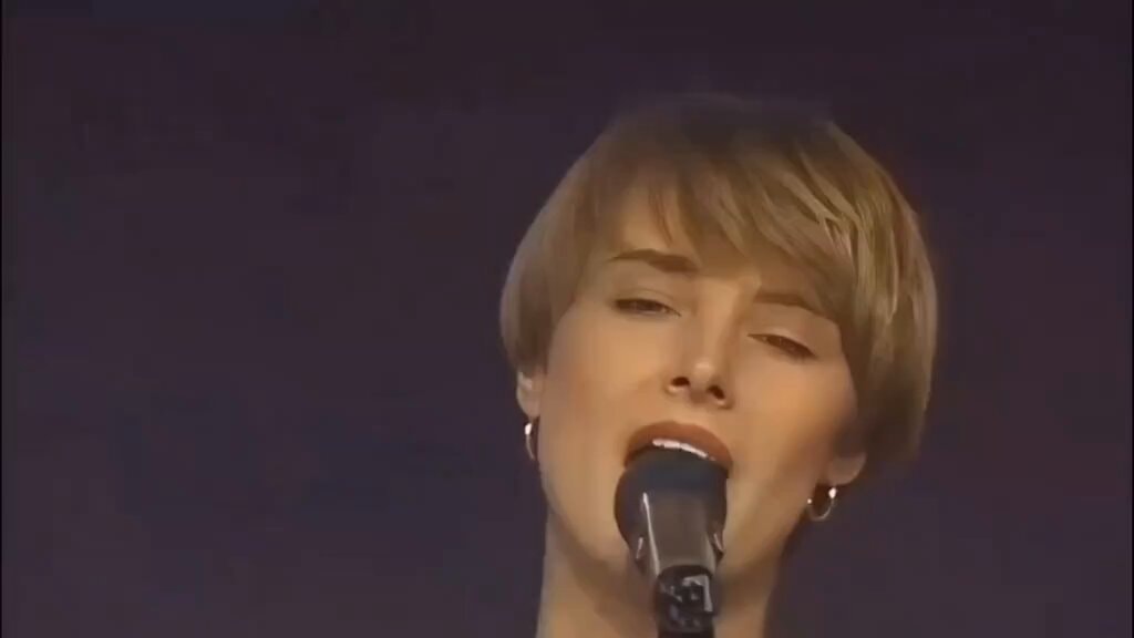 Wilson Phillips Hold On Countdown 1990